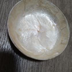 R&eacute;cipient en ivoire