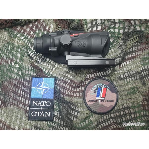 Lunette Trijicon ACOG 4X32