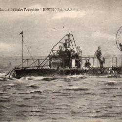 Carte postale ancienne Marine Militaire Fran&ccedil;aise sous-marin Bonite -N&deg;8888