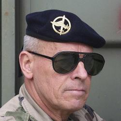 B&eacute;ret Commando bleu marine 57