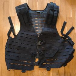Gilet tactique laser cut