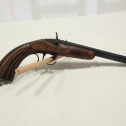 Pistolet de tir de salon type flobert Dans son &eacute;tat d'origine conserv&eacute; par la m&ecirc;me famille - cal 5,5
