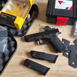 Glock 17 Gen6 + Trijicon SRO + d&eacute;tente Timney + holster