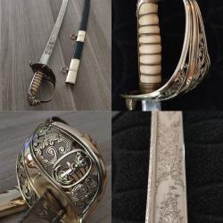 Magnifique sabre d'officier de la Marine Hollandaise lame enti&egrave;rement grav&eacute;e pommeau &agrave; t&ecirc;te de Lion