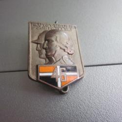 insigne 46eme r&eacute;giment d'infanterie / drago  paris