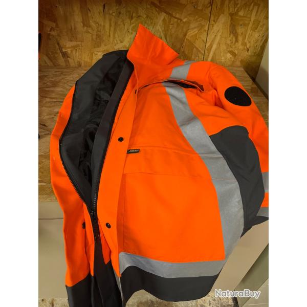 Parka orange avec doublure Gore-Tex