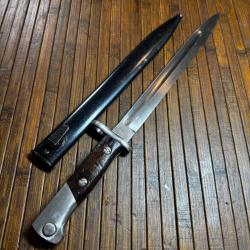 TR&Egrave;S BELLE BA&Iuml;ONNETTE MAUSER
