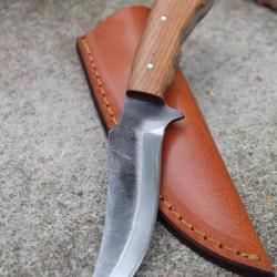 Couteau Skinner Lame Scrimitar Acier Carbone 1075 Manche Bois Olivier Etui Cuir Fab Artisanale