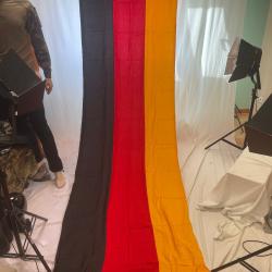 Drapeau Allemand 1,10m x 4m avec gaine pour poteau, confectionn&eacute; en allemagne de l'est