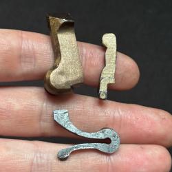 Porti&egrave;re compl&egrave;te pour revolver 1892