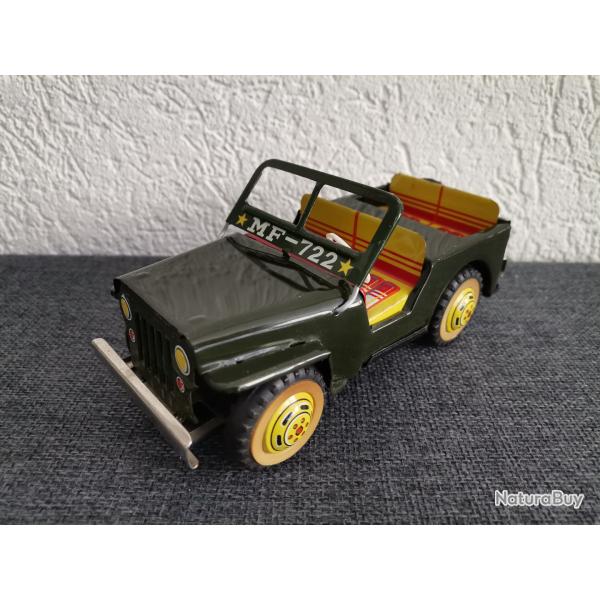 Jeep militaire vintage Tin Toy � friction