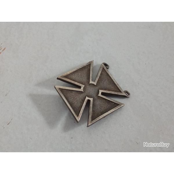 US Militaria WW2 Marksman Weapons Qualification Badge
