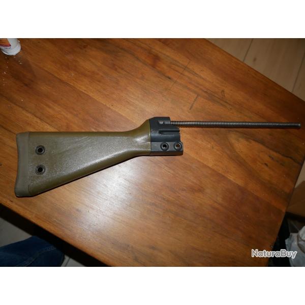 Crosse de H&K G3 en plastique vert avec son ressort r�cup�rateur