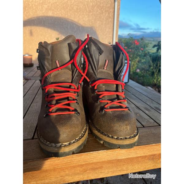 Chaussures de montagne TREEMME tr�s bon �tat