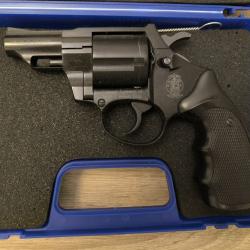 Smith & Wesson Chief SpecialRevolver &agrave; blanc