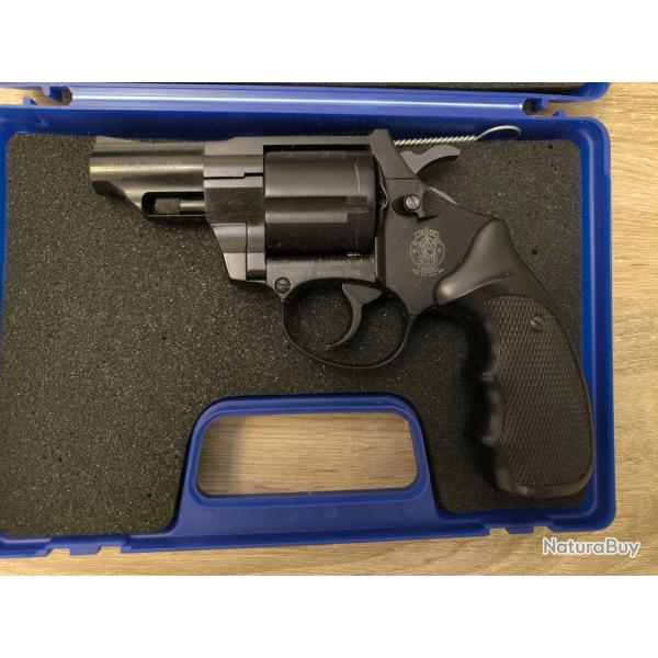 Smith & Wesson Chief SpecialRevolver � blanc