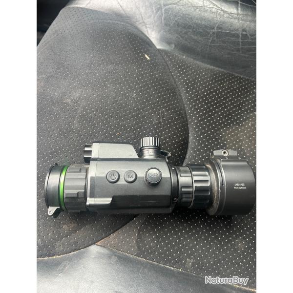 HIKMICRO Cheetah + bague ext�rieur lunette 56 mm + 2 piles