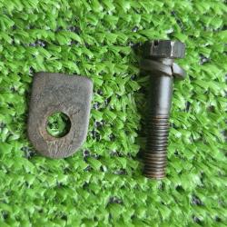 Vis tirant de crosse Fusil semi auto Verney Carron ARC cal 12