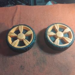 Roue avant jaune de tondeuse divers p&egrave;se 953gr