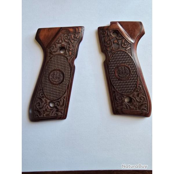 Vend: Plaquette poign�e Beretta 92