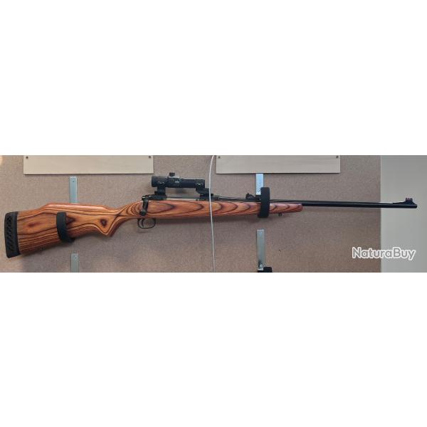 TR�S BELLE CARABINE SAVAGE 110 CALIBRE 300 WINCHESTER MAGNUM CROSSE BOIS LAMELL� COLL� AVEC POINT RO