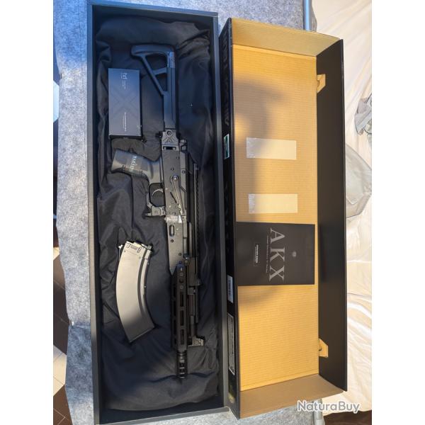 Airsoft Tokyo Marui AKX neuf jamais utilis�