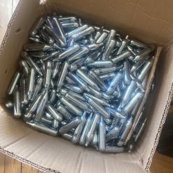 Cartouches POWAIR CO2 12 lot de 506 cartouches; lot  divisible si besoinNEUVES avec opercule