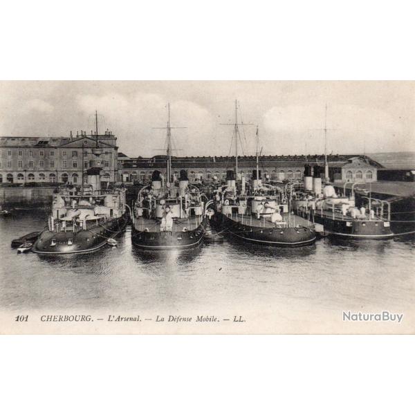 Carte postale ancienne Cherbourg L'Arsenal La D�fense Mobile -N�8913