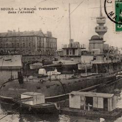 Carte postale ancienne Cherbourg navire L'Amiral Tr&eacute;houart -N&deg;8915