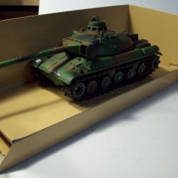 2 chars AMX 30  1/50 V&eacute;rem v&eacute;hicules de collection