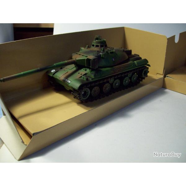 2 chars AMX 30  1/50 V�rem v�hicules de collection