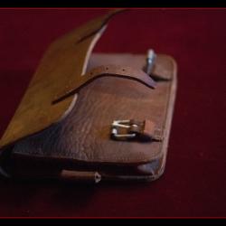 Trousse de Mar&eacute;chalerie pour b&acirc;t militaire Fran&ccedil;ais . ( collection ) .