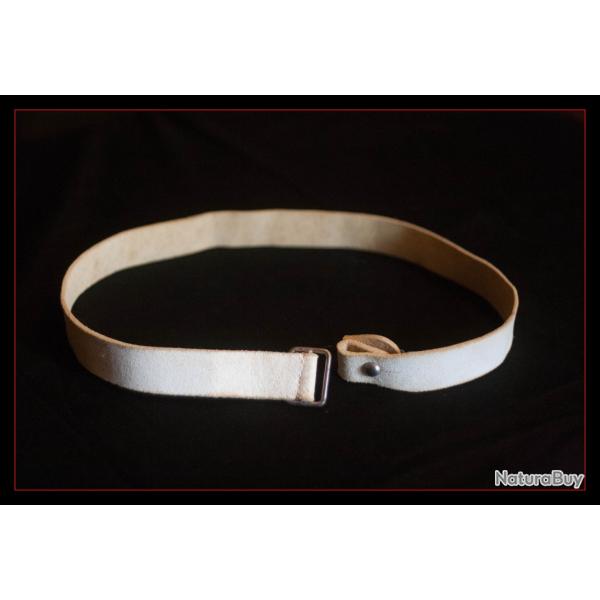 Bretelle cuir blanche pour armes Fran�aises Lebel et Mas 36 et la suite . ( collection ) . Lot  N 1