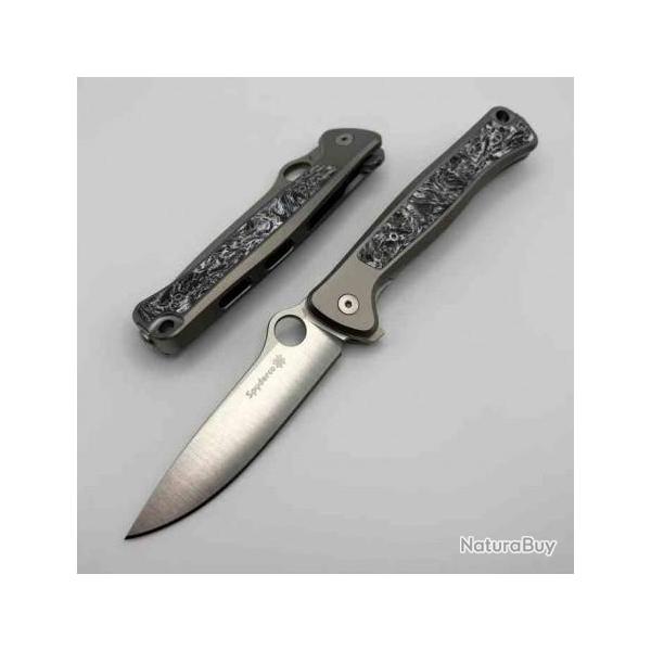 Couteau Spyderco Slym RIL Lame Acier M390 Manche Titane & FatCarbon Dark Matter Framelock SC271TIP