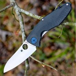 Couteau Spyderco Drunken New Lame Acier CPM-S90V Manche Titane/Fibre Carbone Framelock SC235CFTIP