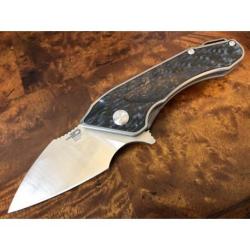 Couteau Bestech Goblin Lame Acier S35VN Manche Titane & Fibre de Carbone Framelock Clip BTKT1711A
