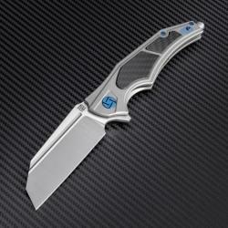 Couteau Artisan Apache Lame Acier M390 Manche Gray Titane/Fibre de Carbone ATZ1813GGYM