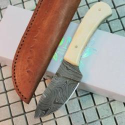 Couteau de Chasse Skinner Lame Damas 258 Couches Manche Os Etui Cuir DM1080BO