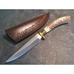 Skinner Couteau de Chasse Hunter Acier Carbone Manche Bois de Cerf Etui Cuir SS7018