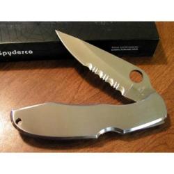Couteau Spyderco Endura 4 Lame Acier VG-10 Manche Acier Made In Japan SC10PS