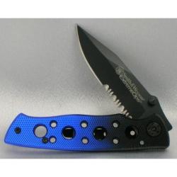 SW111S Smith&Wesson ExtremeOps Linerlock Bleu Serrated Acier 440C Manche Alu