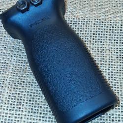 Poign&eacute;e MOE pour AR15,M16,M4, et autre mod&egrave;le