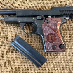 Pistolet UNIQUE mod L "D" - calibre 22LR