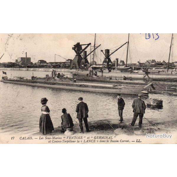 Carte postale ancienne, Calais, sous-marins Ventose et Germinal, navire Lance, -N�8927