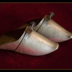Paire d'&eacute;triers d'Am&eacute;rique du sud Lot N 1 . ( collection . )