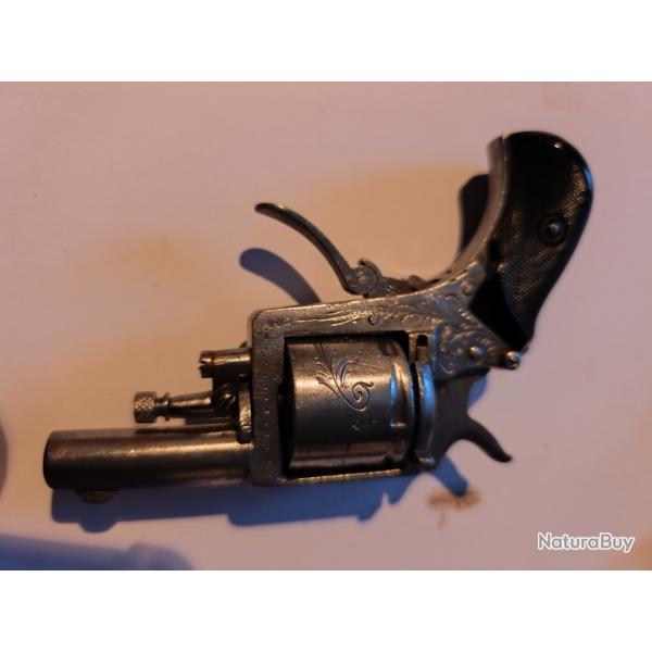 Super pistolet type bulldog 320 grav� int�rieur canon et chambre miroir ressort HS