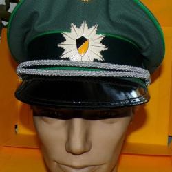 CASQUETTE  MILITAIRE DE L'ARMEE DE L'EX ALLEMAGNE R.F.A , FABRICANTION ALLEMANDE BERLIN 65,TAILLE 57