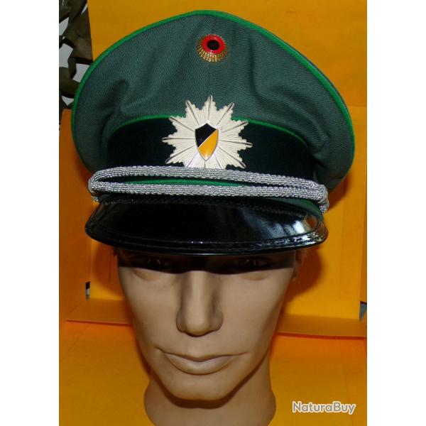 CASQUETTE  MILITAIRE DE L'ARMEE DE L'EX ALLEMAGNE R.F.A , FABRICANTION ALLEMANDE BERLIN 65,TAILLE 57