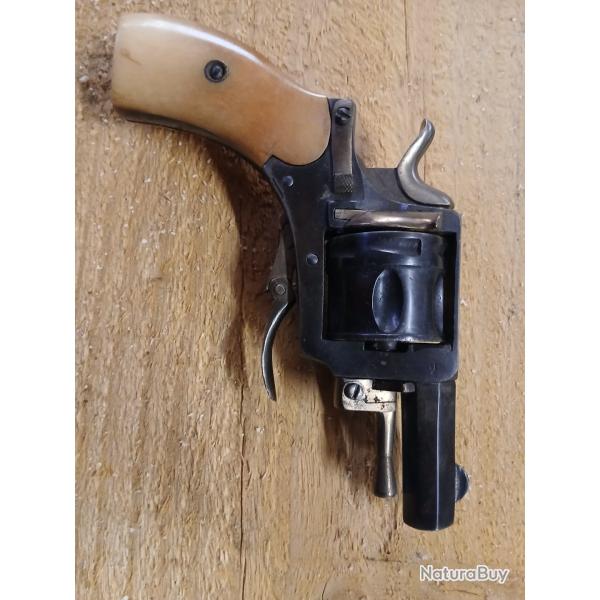 Revolver type Bulldog calibre 320