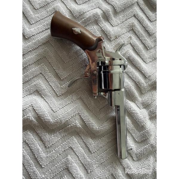 Revolver ancien type Lefaucheux � broche - Fabrication belge pr�sum�e - XIXe si�cle - 1860-1875